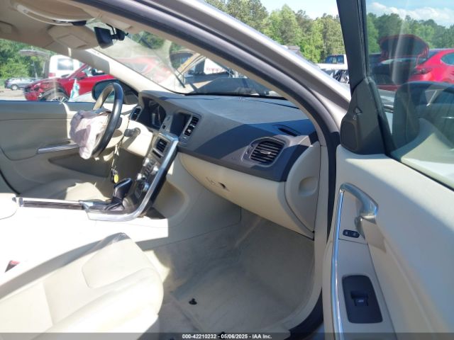 2016 VOLVO S60 YV126MFK3G2392066 Photo 4