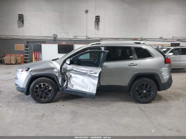 1C4PJMCB9GW148882 Jeep Cherokee Latitude