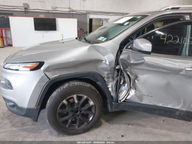 1C4PJMCB9GW148882 Jeep Cherokee Latitude