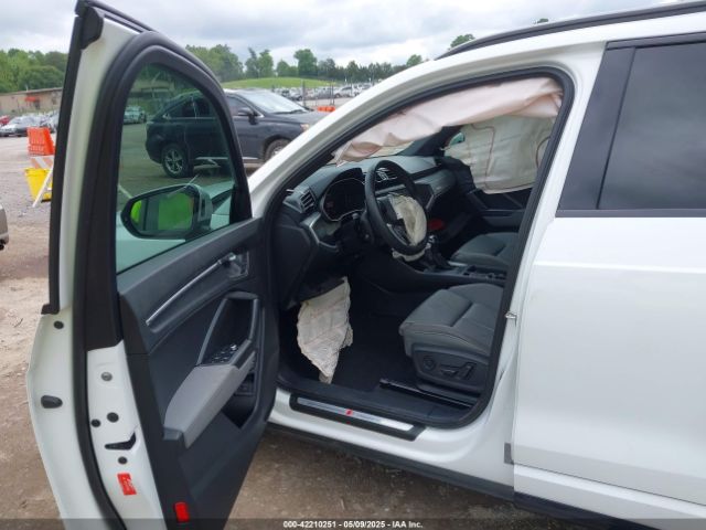 2022 AUDI Q3 WA1EECF39N1025078 Photo 4