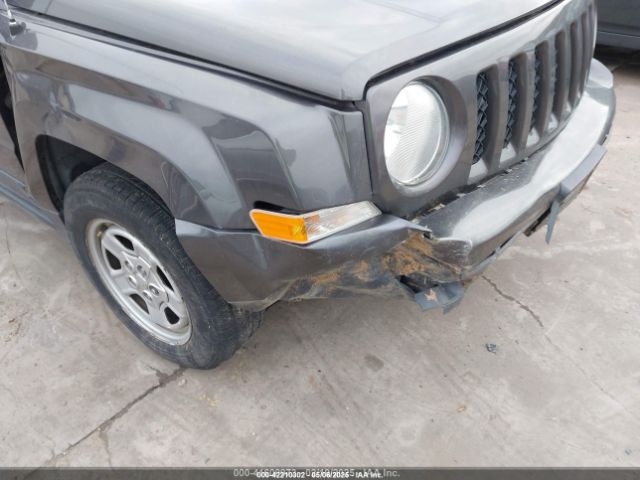 1C4NJPBB3GD569549 Jeep Patriot Sport