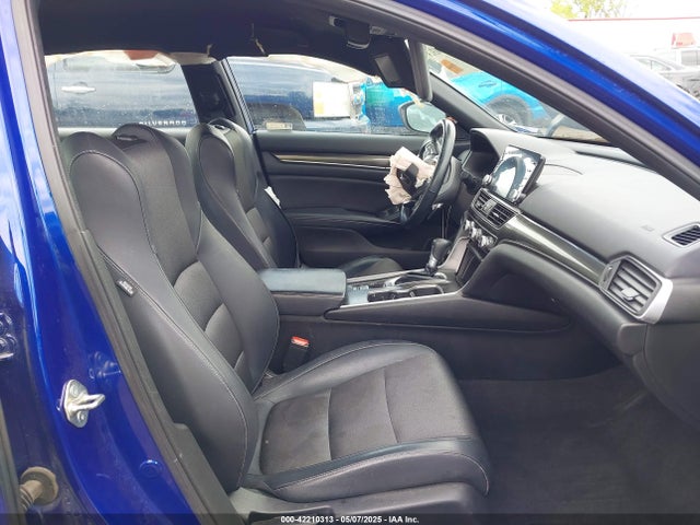 1HGCV1F39JA061821 Honda Accord Sport