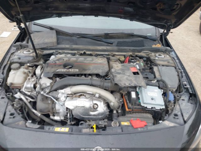 W1K3G5BB1MJ322561 Mercedes-Benz m260