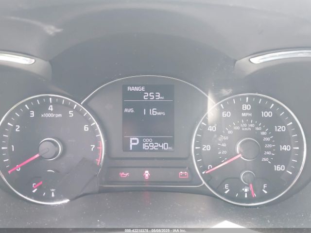 KNAFK5A80G5588451 KIA FORTE LX