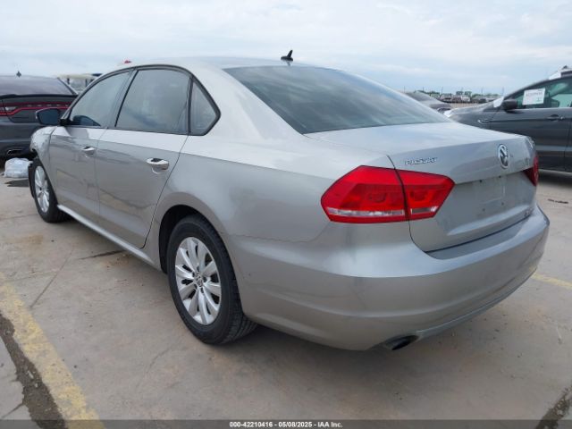 2013 VOLKSWAGEN PASSAT 1VWAH7A37DC106591 Photo 2