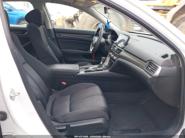 1HGCV1F44JA250210 Honda ACCORD EX