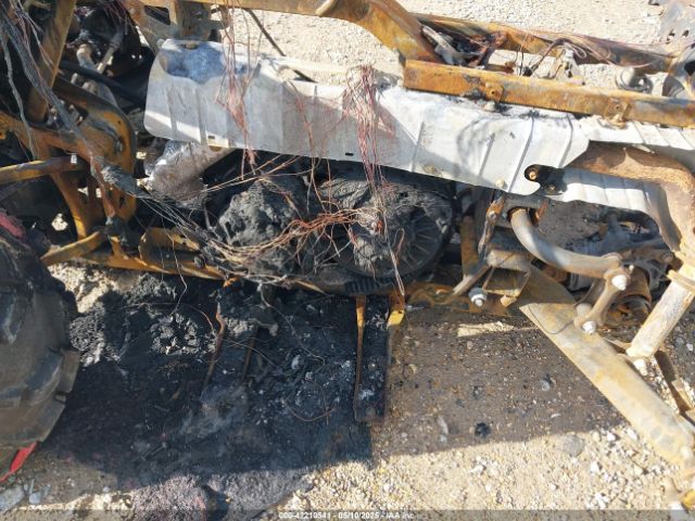 2019 CAN-AM OUTLANDER 3JBLGAR45KJ004604 Photo 8