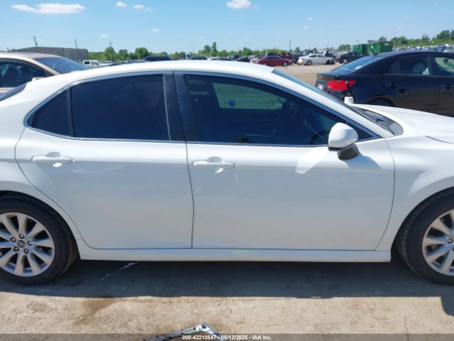 4T1B11HK9JU607070 Toyota CAMRY LE