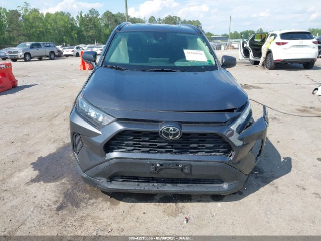 JTMF1RFV3KJ002983 Toyota RAV4 LE