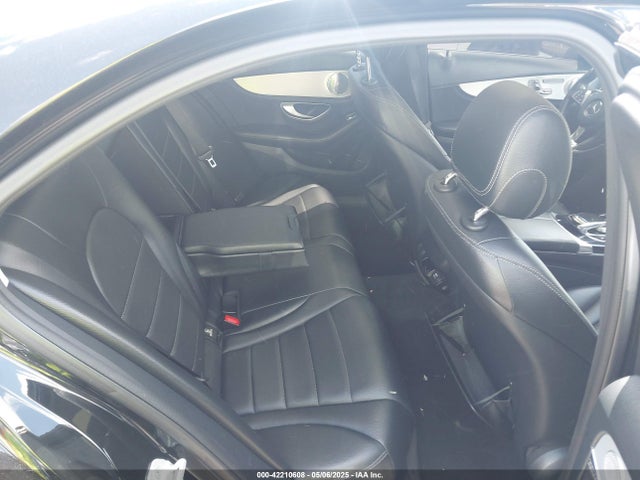 55SWF4KB9FU024918 Mercedes-Benz C 300 4matic/luxury 4matic/sport 4matic