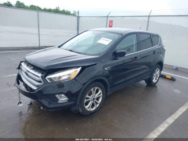1FMCU0GD4HUD39015 Ford ESCAPE SE