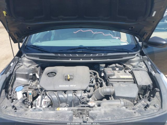 3KPFK4A79HE029779 KIA FORTE LX