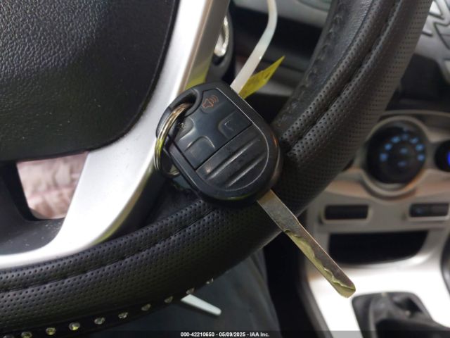 3FADP4BJ2EM240154 Ford FIESTA SE
