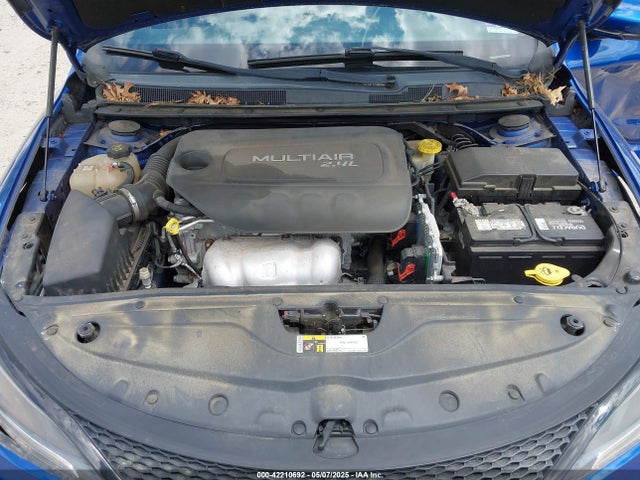 Chrysler 200 S 2015 1C3CCCBB7FN737149 Image 10