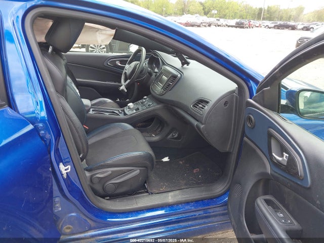 Chrysler 200 S 2015 1C3CCCBB7FN737149 Image 5