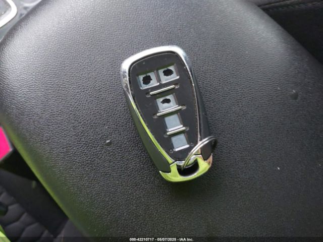 2GNAXJEV1J6185220 Chevrolet EQUINOX LT