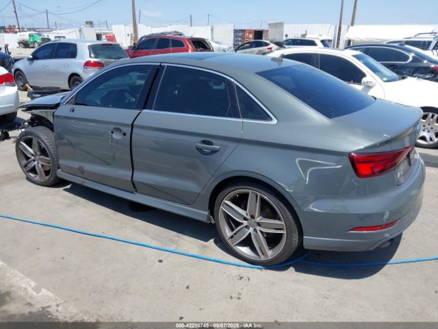 2018 AUDI A3 WAUJ8GFF3J1077424 Photo 2