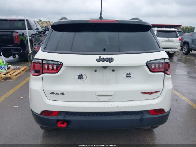 3C4NJDDB6LT126585 Jeep 2020