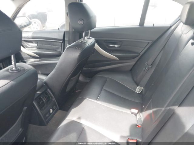 WBA3B1G58FNT04412 BMW 320i