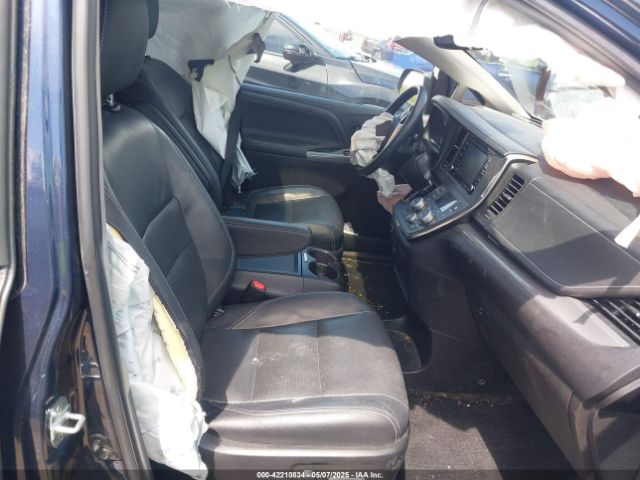 2018 TOYOTA SIENNA 5TDXZ3DC7JS911192 Photo 4