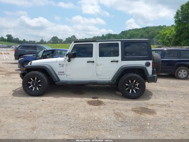 1C4BJWDG4GL347954 Jeep Wrangler Unlimited Sport