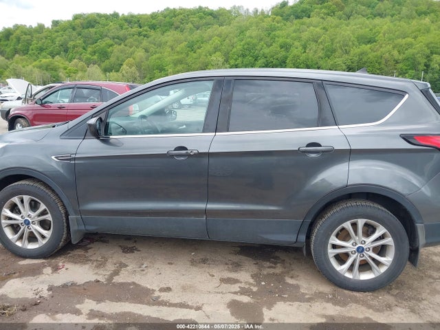 Ford ESCAPE SE 2019 1FMCU9GD0KUA23901 Image 14