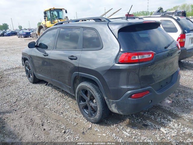 1C4PJLAB2GW351500 Jeep Cherokee Altitude