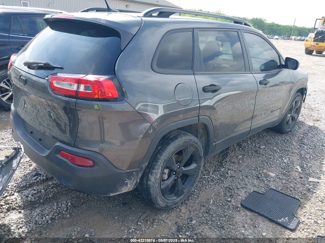 1C4PJLAB2GW351500 Jeep Cherokee Altitude