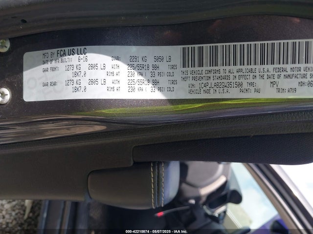 1C4PJLAB2GW351500 Jeep Cherokee Altitude