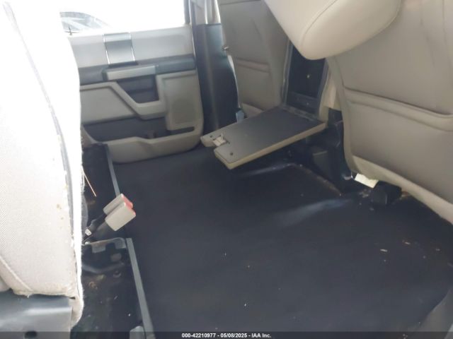 1FTEW1EG0JKD32851 Ford F-150 Xlt