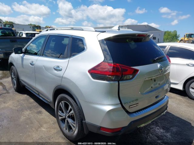 2018 NISSAN ROGUE 5N1AT2MV9JC712547 Photo 2