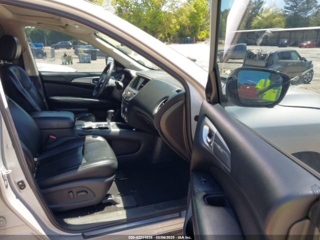 5N1DR2MN2HC656344 Nissan Pathfinder Sl
