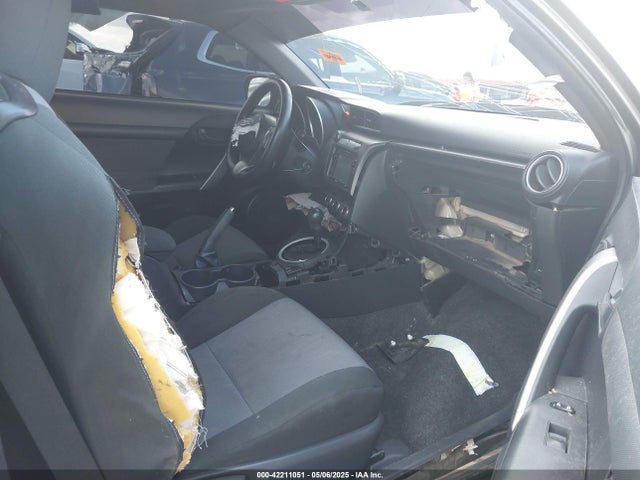 Scion 2ar-fe 2014 JTKJF5C75E3078457 Image 5