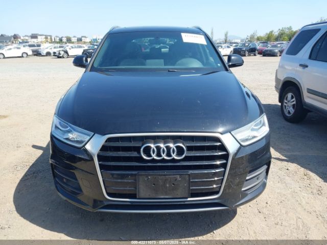 WA1BCCFS5HR010731 Audi Q3 2.0t Premium