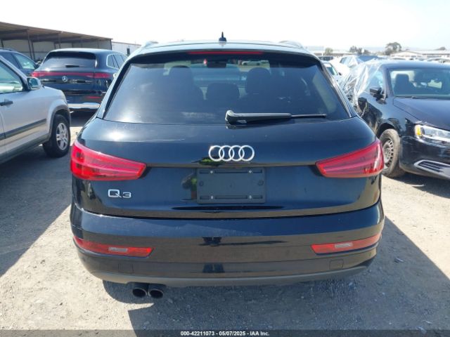 WA1BCCFS5HR010731 Audi Q3 2.0t Premium