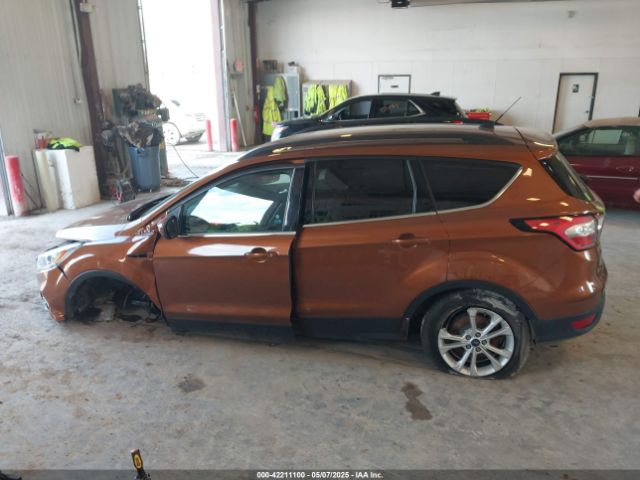 1FMCU0GD7HUD18935 Ford ESCAPE SE