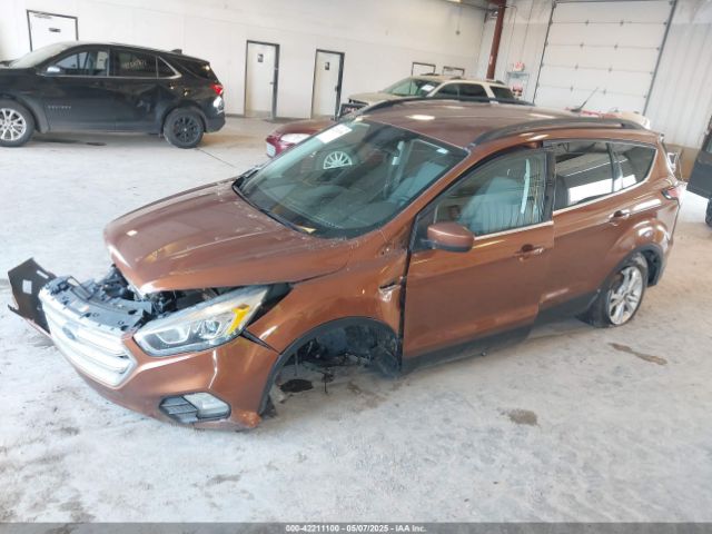 1FMCU0GD7HUD18935 Ford ESCAPE SE