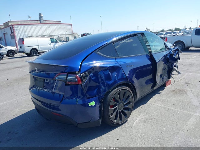 2023 TESLA MODEL Y 7SAYGDEF4PF709015 Photo 3