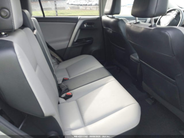 2T3YFREV3HW321208 Toyota Rav4 Limited