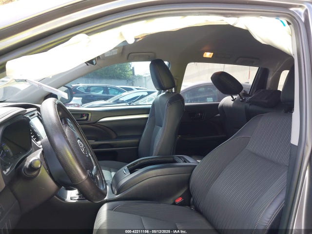5TDZZRFH0KS291887 Toyota Highlander Le Plus