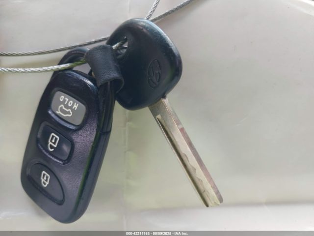 KMHTC6AD8GU284145 Hyundai Veloster