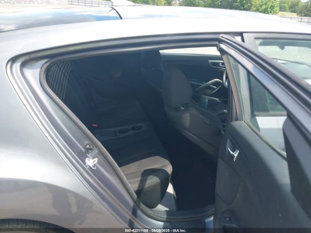 KMHTC6AD8GU284145 Hyundai Veloster