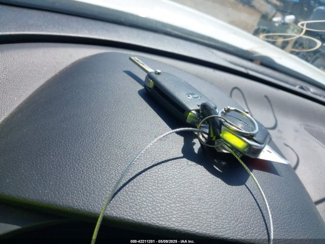 KNDJ23AU4M7755070 KIA SOUL LX