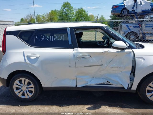 KNDJ23AU4M7755070 KIA SOUL LX