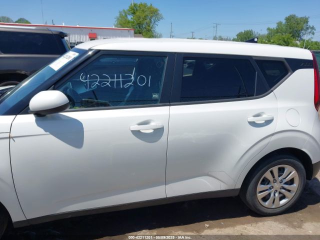 KNDJ23AU4M7755070 KIA SOUL LX