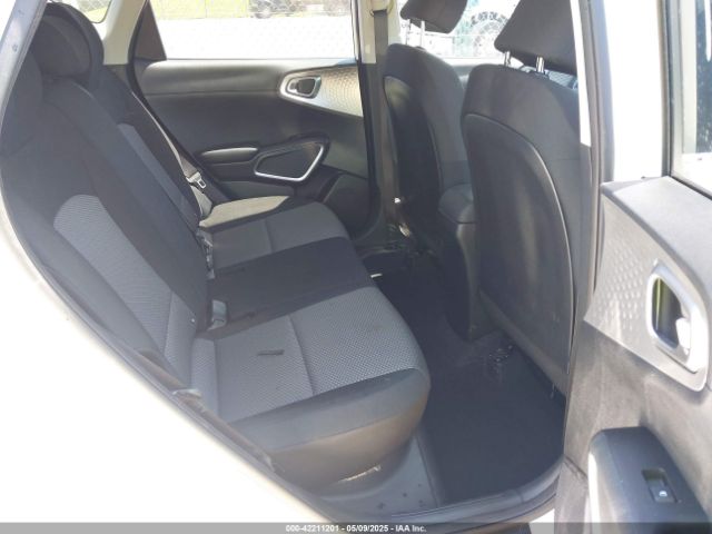 KNDJ23AU4M7755070 KIA SOUL LX