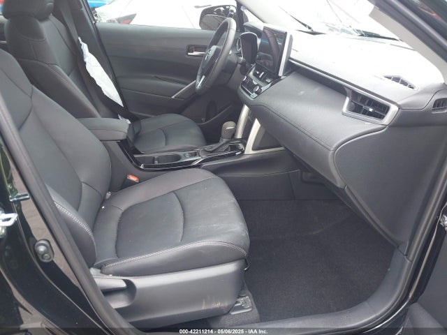 7MUEAABG8RV084586 Toyota Corolla Cross Xle
