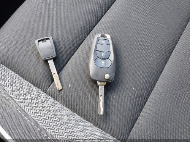 KL79MMS23MB025984 Chevrolet Trailblazer Fwd Ls