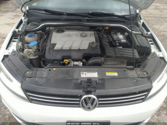 3VW3L7AJ0EM428351 Volkswagen Jetta 2.0l Tdi