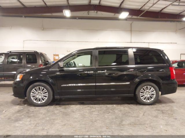 2C4RC1CG9FR728864 Chrysler Town & Country Touring-l